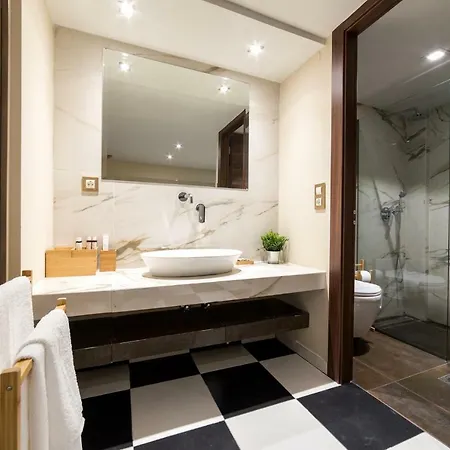 Oinoelia Luxury & פוטוס