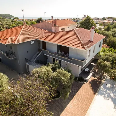 דירה Oinoelia Luxury &