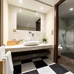 Oinoelia Luxury & 포토스