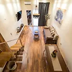 아파트 Oinoelia Luxury &