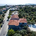 Oinoelia Luxury &