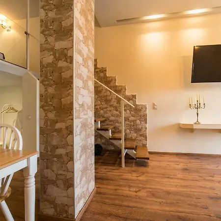 Apartment Oinoelia Luxury & Potos