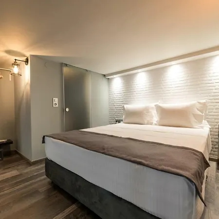 Oinoelia Luxury & Daire Potos
