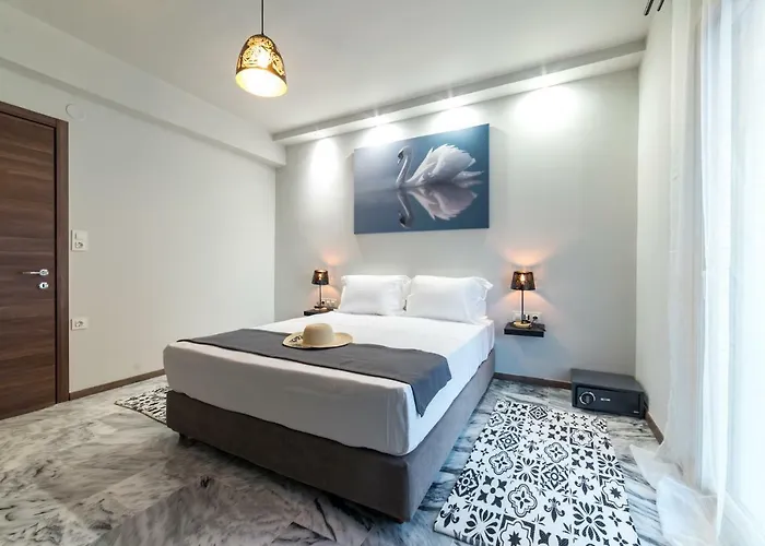 Oinoelia Luxury & Διαμέρισμα *